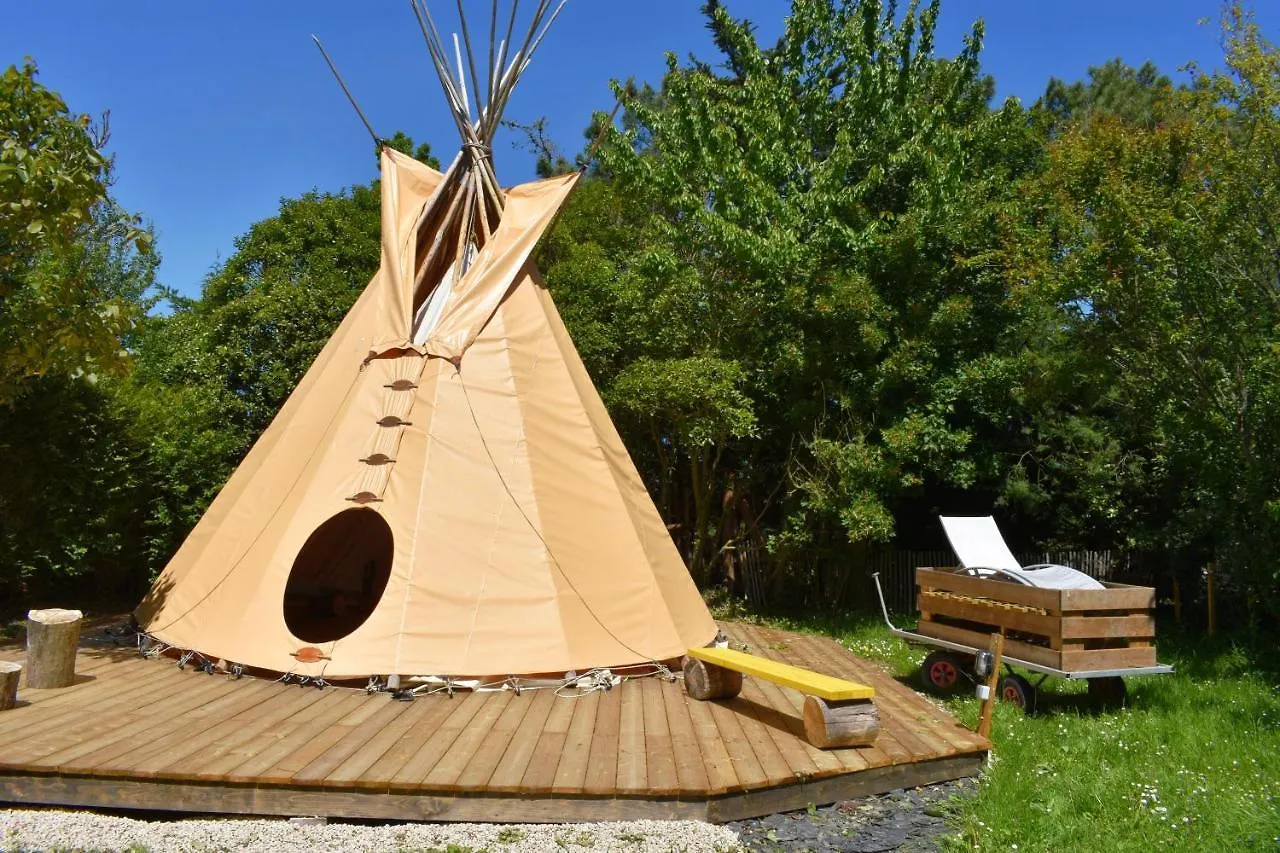 Luxury tent Nuit En Cheyenne Tipi A 500M De La Plage Cancale France